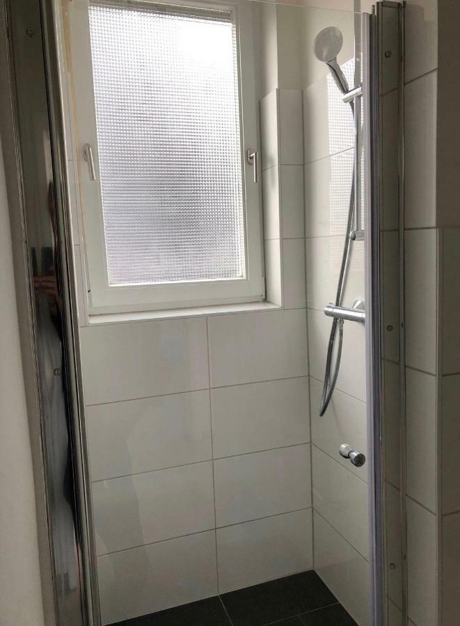 Moderne Und Gemuetliches Appartement Im Eg Mit Eigenem Zugang In Guter Wohnlage Mülheim an der Ruhr Buitenkant foto